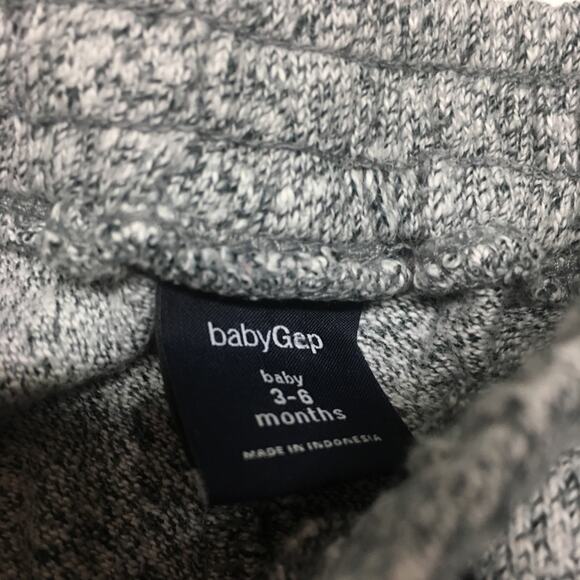Baby Gap Ruffle Pocket Joggers Sz 3-6 m Baby Gap Sweatpants Grey - Picture 3 of 5